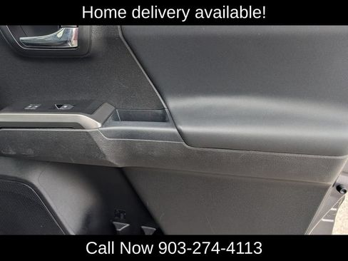 Used 2021 Toyota Tacoma TRD Sport AWD/4WD image 34