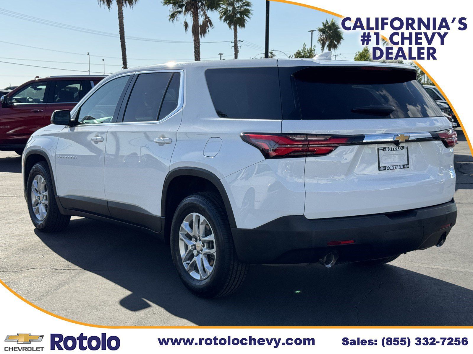 Used 2022 Chevrolet Traverse LS FWD image 4