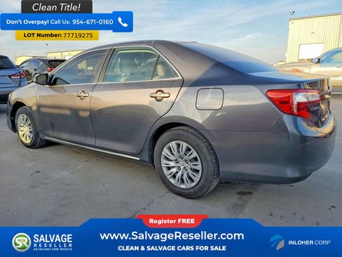Used 2013 Toyota Camry LE image 3