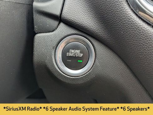 Used 2021 Chevrolet Equinox LT image 8