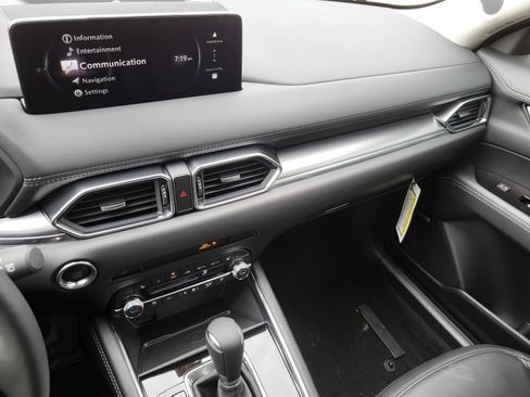 New 2025 MAZDA CX-5 AWD 2.5 S w/ Premium Plus Pkg image 17