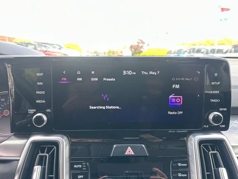 Used 2023 Kia Sorento S FWD image 14
