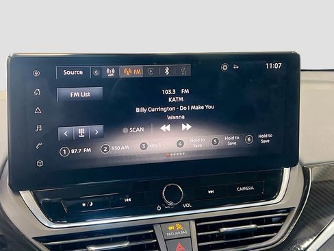 Used 2023 Nissan Altima 2.5 SR w/ SR Premium Package FWD image 15