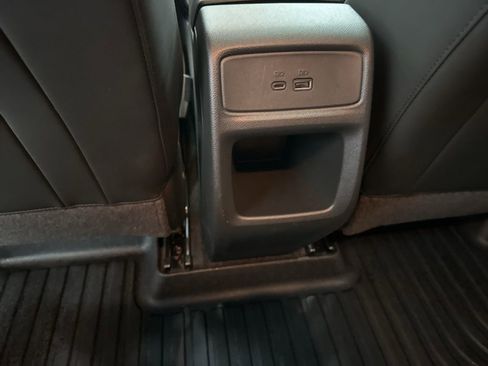 Used 2024 Chevrolet Trax RS w/ Sunroof Package image 23