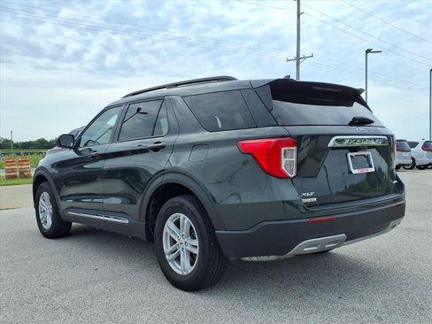 Used 2024 Ford Explorer XLT w/ Equipment Group 202A AWD/4WD image 6