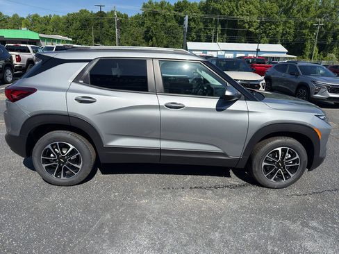 New 2026 Chevrolet TrailBlazer LT AWD/4WD image 6
