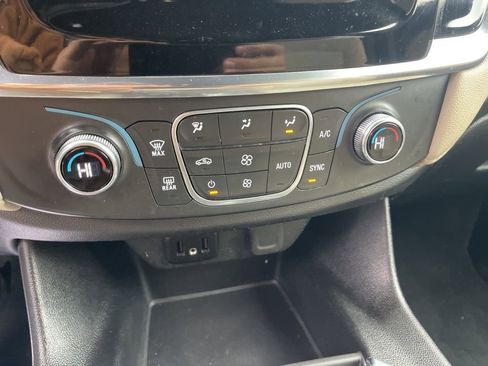 Certified 2023 Chevrolet Traverse LS image 26