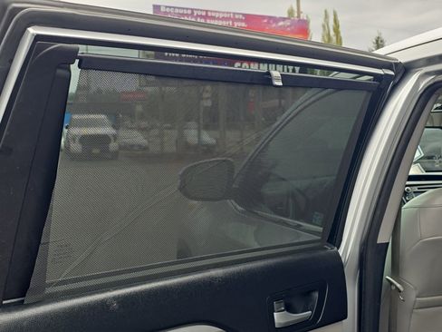 Used 2015 Toyota Highlander XLE AWD/4WD image 27