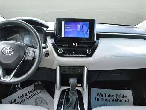 Certified 2023 Toyota Corolla Cross LE AWD/4WD image 16