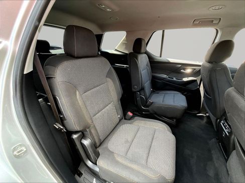 Used 2020 Chevrolet Traverse LT FWD image 25