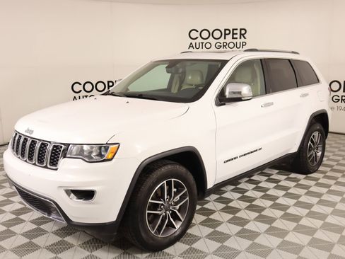 Used 2022 Jeep Grand Cherokee Limited image 11