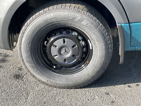 New 2025 Mercedes-Benz Sprinter 2500 image 19