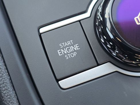 New 2026 Volkswagen Tiguan SE R-Line image 24