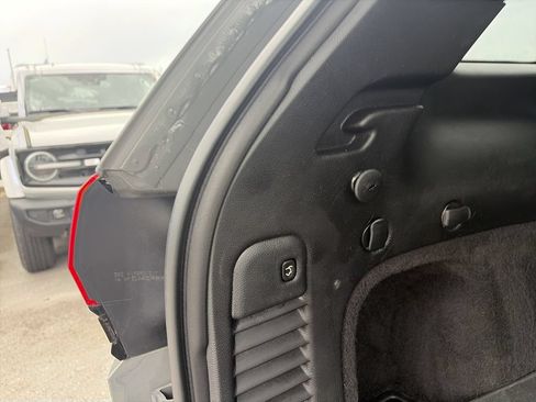 Used 2019 Jeep Grand Cherokee Altitude AWD/4WD image 28
