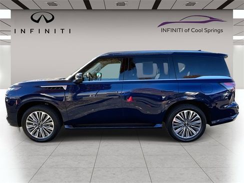 Certified 2025 INFINITI QX80 Sensory image 4