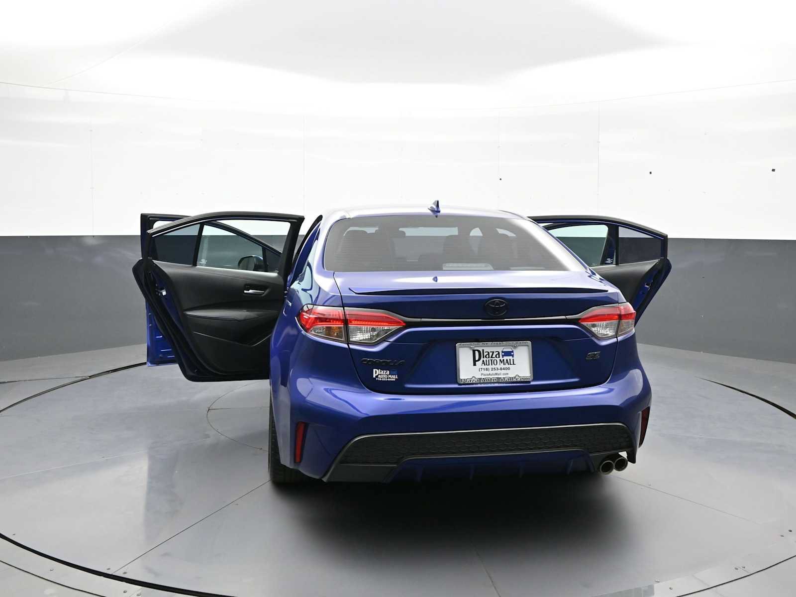 Used 2022 Toyota Corolla SE w/ SE Premium Package FWD image 46