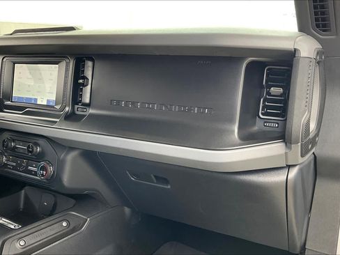 Used 2022 Ford Bronco 4-Door w/ Sasquatch Package AWD/4WD image 17