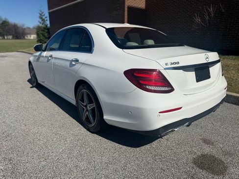 Used 2017 Mercedes-Benz E 300 4MATIC image 12