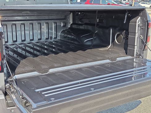 New 2026 Nissan Frontier SV w/ Tow Package image 9