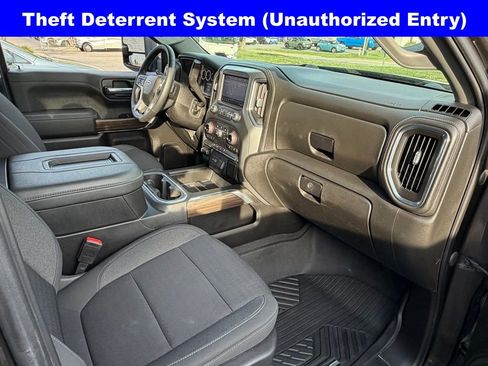 Used 2022 Chevrolet Silverado 1500 LT Trail Boss w/ Bed Protection Package AWD/4WD image 27