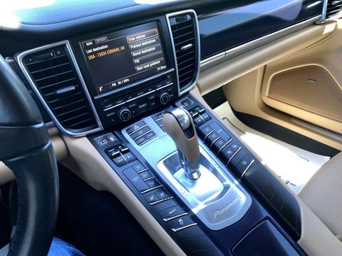 Used 2015 Porsche Panamera w/ Premium Package RWD image 14