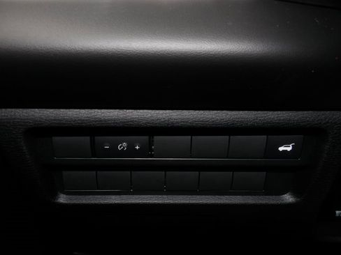 New 2025 Mitsubishi Outlander SE image 31