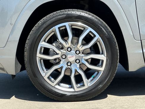Used 2024 GMC Terrain Denali w/ Denali Premium Package AWD/4WD image 26