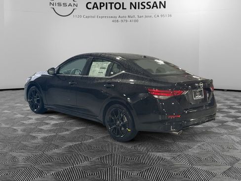 New 2025 Nissan Sentra SR w/ Midnight Edition image 8