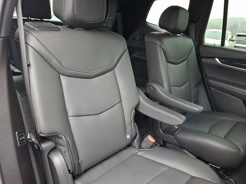 Certified 2024 Cadillac XT6 Premium Luxury image 20