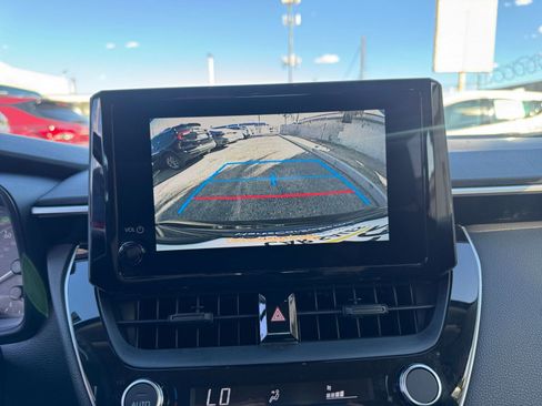 Used 2025 Toyota Corolla LE image 17