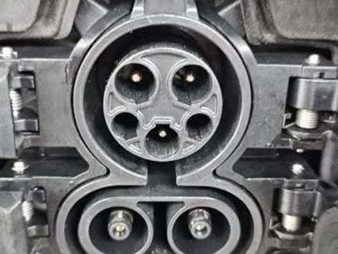 Used 2023 Nissan Ariya FWD image 16