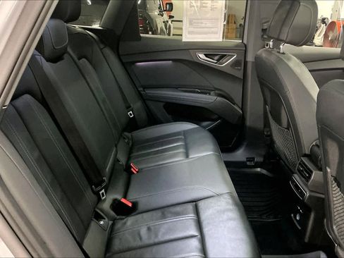 Used 2023 Audi Q4 e-tron Prestige image 29