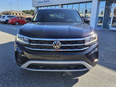 Used 2023 Volkswagen Atlas Cross Sport SE w/ Panoramic Sunroof Package image 2