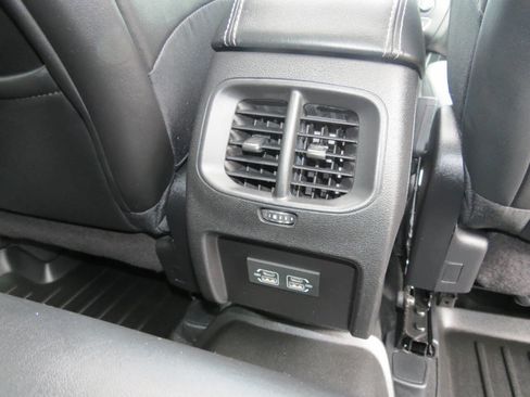 Used 2021 Jeep Cherokee Latitude Lux 80th Anniv w/ Quick Order Package 26U 80TH AWD/4WD image 15