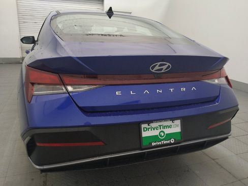 Used 2024 Hyundai Elantra SEL FWD image 6