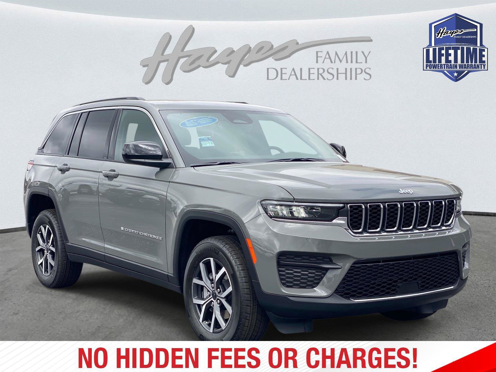 New 2027 Jeep Grand Cherokee Laredo X RWD image 2