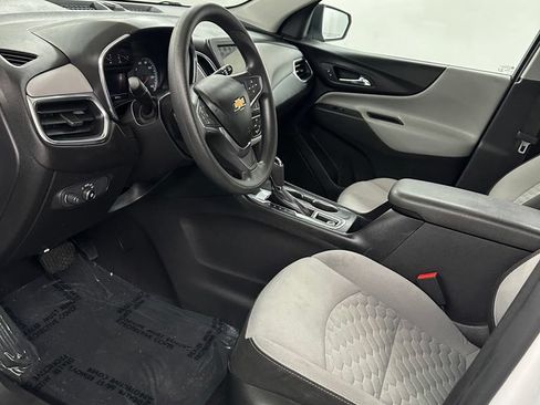 Used 2019 Chevrolet Equinox LS AWD/4WD image 10