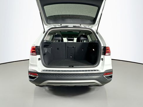 Used 2022 Volkswagen Taos SEL image 25