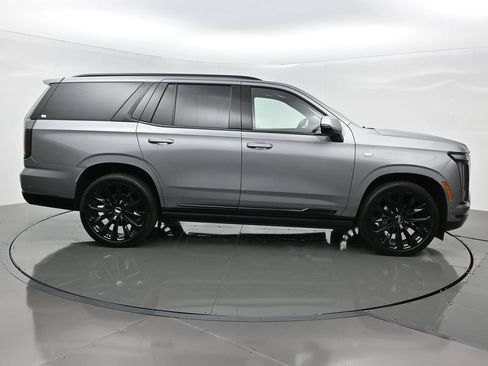 Used 2026 Cadillac Escalade Platinum Sport w/ LPO, ONYX Package AWD/4WD image 7