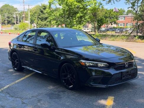 Used 2024 Honda Civic Sport image 3