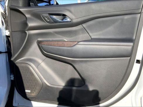 Used 2021 GMC Acadia Denali image 21