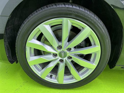 Used 2018 Audi A4 2.0T Ultra Premium w/ Convenience Package FWD image 16