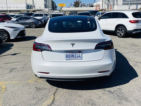 Used 2021 Tesla Model 3 Standard Range Plus RWD image 10