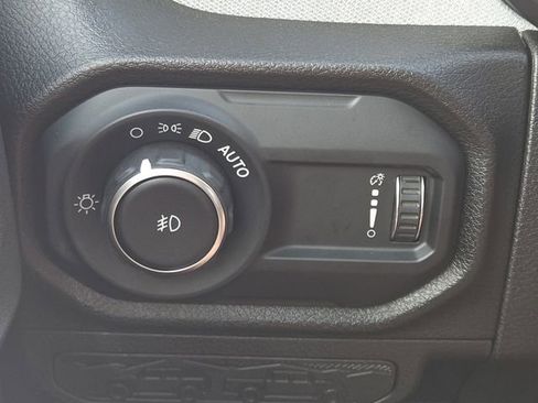 Used 2024 Jeep Wrangler Unlimited Sport AWD/4WD image 9