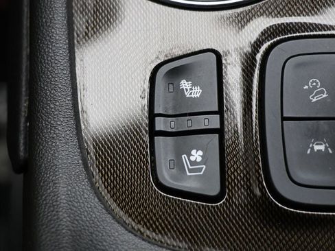 Used 2023 GMC Acadia AT4 w/ Technology Package AWD/4WD image 26