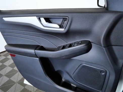 Certified 2021 Ford Escape SE w/ Convenience Package image 24