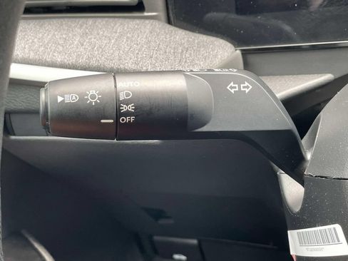 Used 2026 Nissan Kicks SV FWD image 22