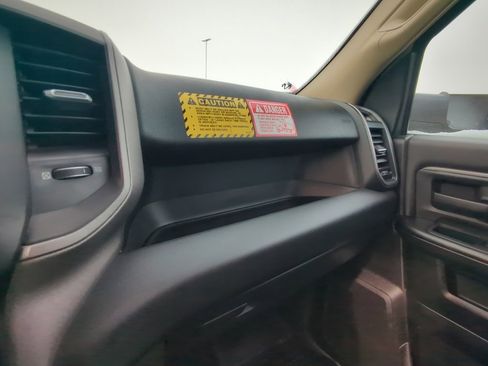 Used 2020 RAM 5500 Tradesman image 17