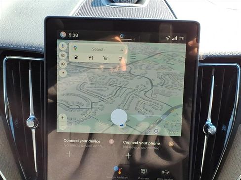 New 2026 Volvo XC60 B5 Ultra w/ Climate Package image 18