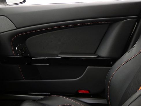 Used 2016 Aston Martin V8 Vantage GT RWD image 32